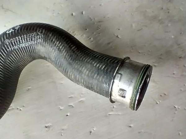 AUDI Q7 4L I 3.0 TDI Tubería de Aire Intercooler 4L0145738B image 3