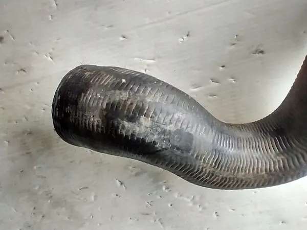 AUDI Q7 4L I 3.0 TDI Tubería de Aire Intercooler 4L0145738B image 5