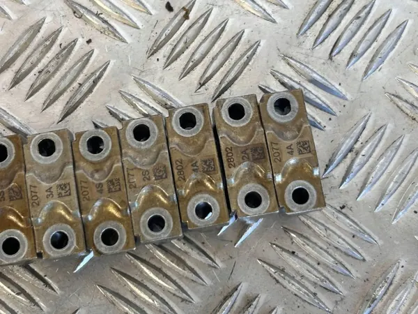 Gebruikte cilinderkop Maserati Levante OEM 12345 image 5