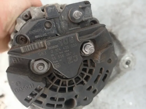 Vaihtovirtageneraattori Opel Astra H 1.8 OE 55556067 ZJ image 4