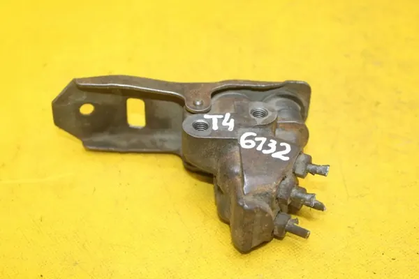 Colector de fuerza de freno VW T4 OEM 701612503A image 5