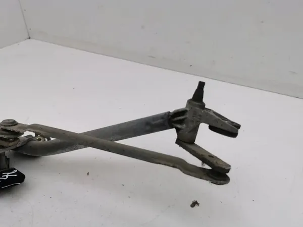 Volkswagen PASSAT B5.5 2003 Pyyhkijämekanismi ja moottori OEM image 4