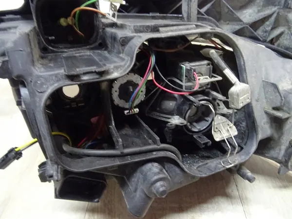 Farol Xenon Esquerdo BMW E90 E91 7161667 image 7