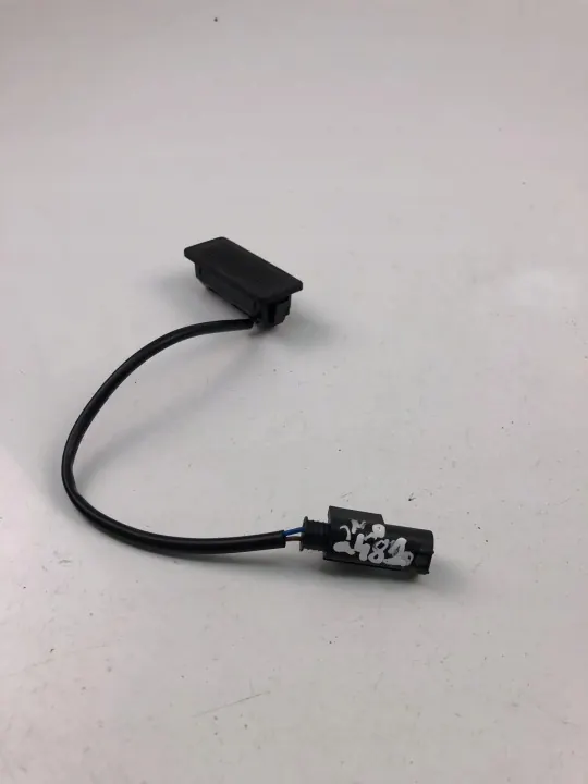 Poignée de coffre Alfa Romeo Stelvio OEM 23086615 image 2