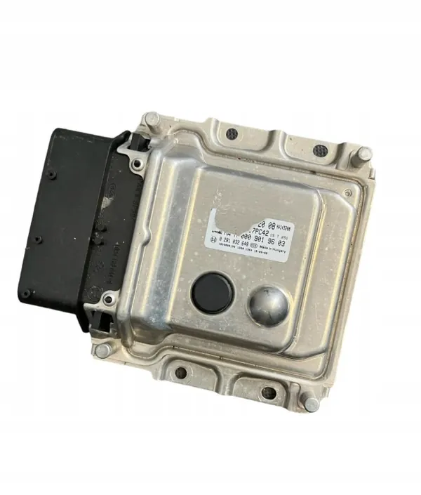 Mercedes AdBlue-besturingseenheid OEM A0009002008 image 2
