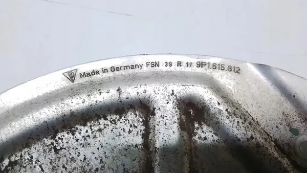 Porsche 911 (991) Escudo Travão Traseiro Direito OEM 9P1615612 image 3