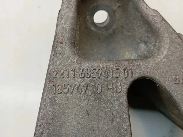 Support moteur BMW OE 685941501 - État utilisé image 3