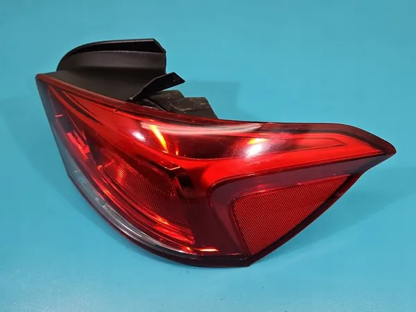 Luz Trasera Derecha Seat Ibiza V KJ 6F 17- OEM 6F0945096H image 2