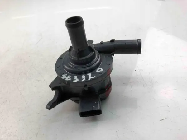 Vattenpump Lexus RX 450H 2021 G904052020 image 2