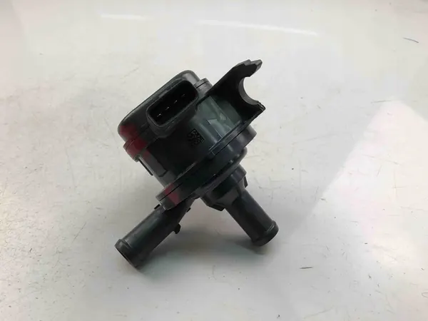 Vattenpump Lexus RX 450H 2021 G904052020 image 4