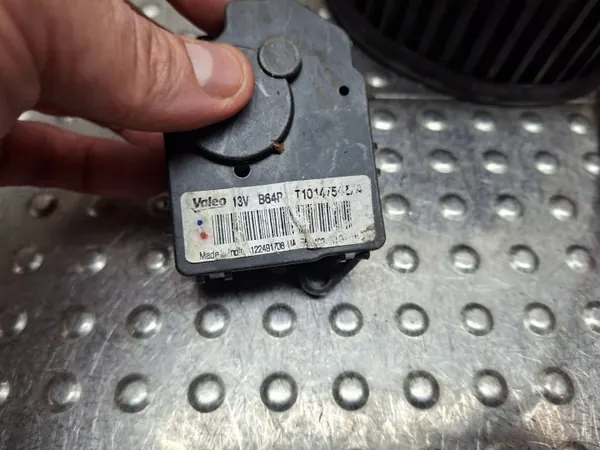 Lämmittimen Tuuletin OEM S26301759 Renault Trafic II image 4