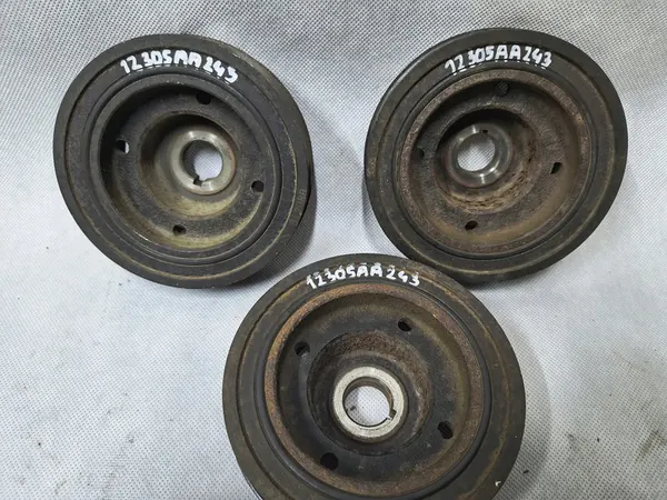 Subaru OE Polia do virabrequim 12305AA243 image 2