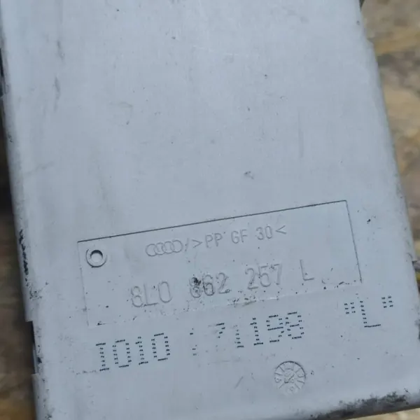 Pompe de verrouillage central OEM 8L0862257L Audi A3 8L image 7