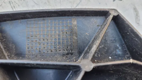 Etupyörän oikea turvavyön kiinnike OEM 9826095480 image 6