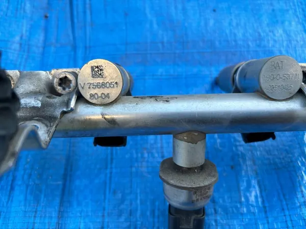 PEUGEOT 308 T9 Fuel Rail Injectors 1.6 THP image 4