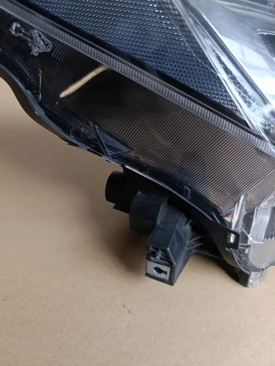 Faro derecho OEM 7VB548-BOJ9I para Toyota RAV4 2016-2018 image 4