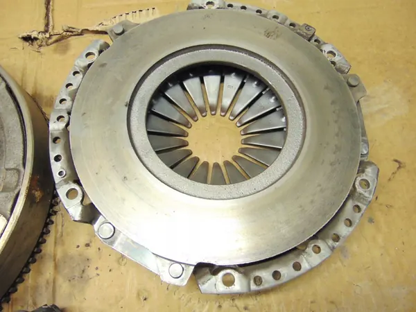 Kaksoismassavauhtipyöräpaketti Ford Focus III 1.6TDCI image 4