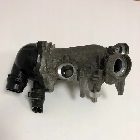 AUDI OE Coolant Pump 079121013T image 2