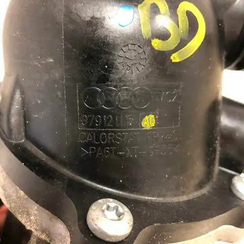 AUDI OE Coolant Pump 079121013T image 6