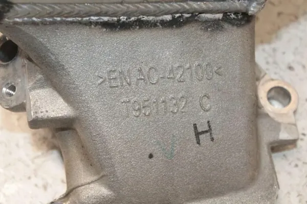 Colector de admisión VW OEM 03N129766C para Arteon Diesel image 6