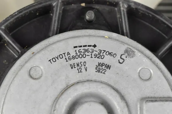 AC Kondensator Fläkt 16363-36160 Toyota Prius IV image 5