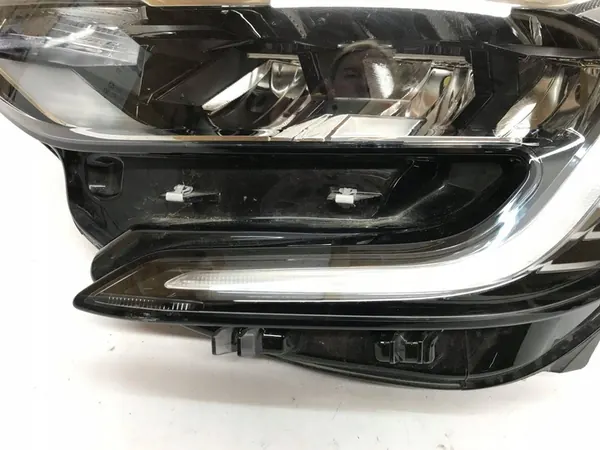 Vasen Etuvalaisin Renault Captur II Full LED OEM 260601693R image 2