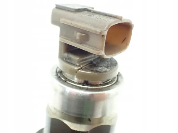 Inyector OEM 23670-30140 para Toyota Land Cruiser image 3