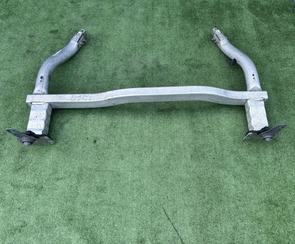 Reforço de para-choques dianteiro OEM AAF710 Peugeot 508 image 2