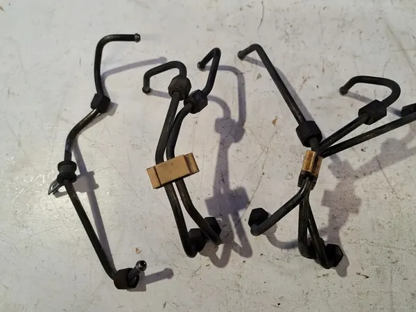 Volvo XC90 2010 Linhas de Combustível image 5