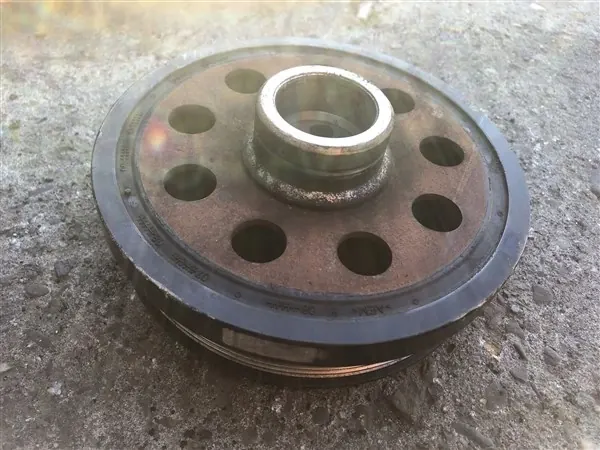 Polia do virabrequim BMW 1 E87 2.0 D Diesel image 9