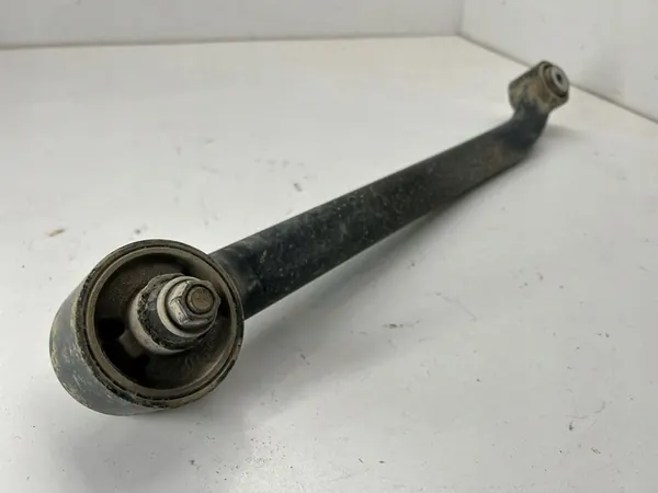 Jeep Compass 2017 Braccio di Controllo Posteriore Sinistro OEM 68309202AA image 2