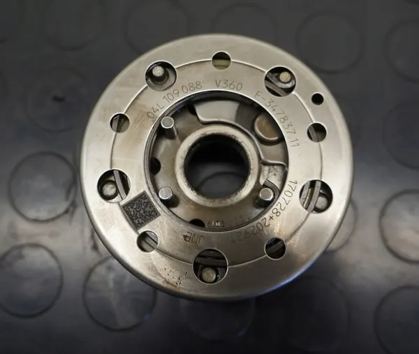 VW GOLF VII T-ROC PASSAT B8 1.6 2.0 TDI Camshaft Adjuster OEM image 5