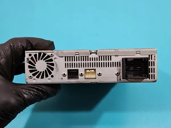 Mercedes W221 TV/CD-växlare OEM A2218706887 image 6