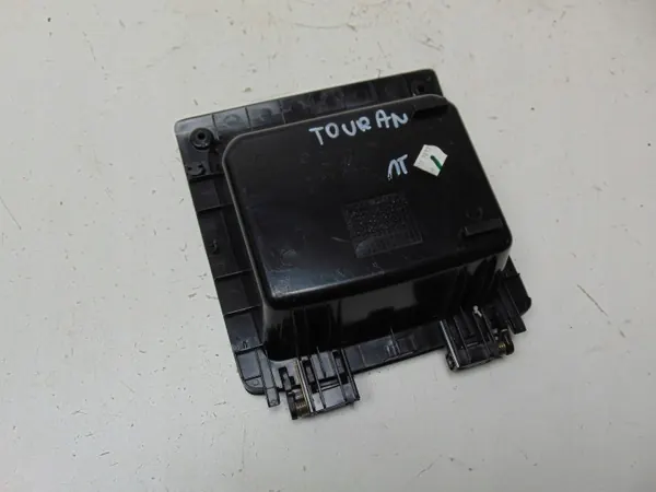 Compartimento superior salpicadero VW Touran II Negro 1T1857921E image 6