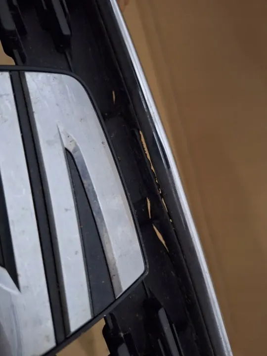 Original Grill for SEAT Leon III 5F0853654H image 4