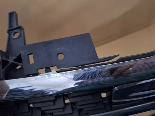 Original Grill for SEAT Leon III 5F0853654H image 6