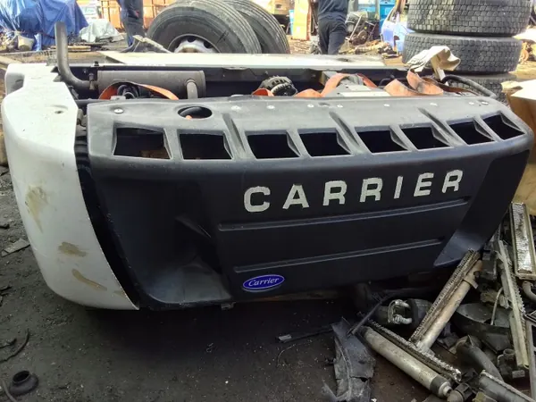 Carrier Supra 750 - Pieza OEM Carrier usada image 2