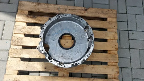 Kytkinlaatikko OEM 504371403 Mitsubishi Canterille image 3