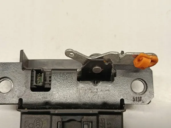 Baklucka Lås VW T5 T6 7E5827505C image 5