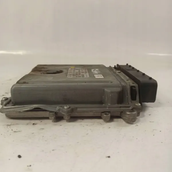 Mercedes Vito Moottorinohjain OEM A6461500778 image 8