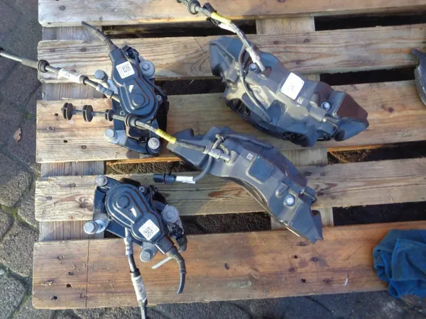 Bremsscheiben & Bremssättel Set OEM 95B615105DB Porsche Macan image 9