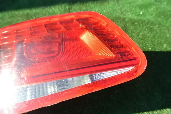 Luz trasera LED izquierda Volkswagen Touareg II image 4