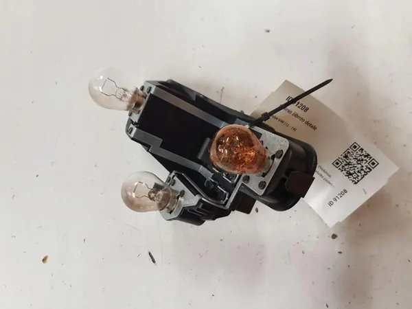 Volvo V40 Cross Country Rückleuchtenstecker OEM 31290851 image 2