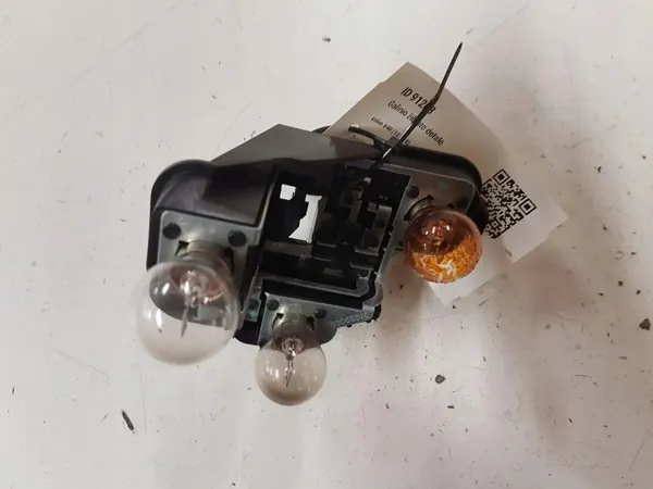 Volvo V40 Cross Country Rückleuchtenstecker OEM 31290851 image 4