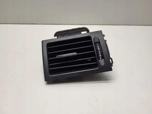 Rejilla de ventilación izquierda Mercedes Clase C 204 OEM A2048300754 image 2