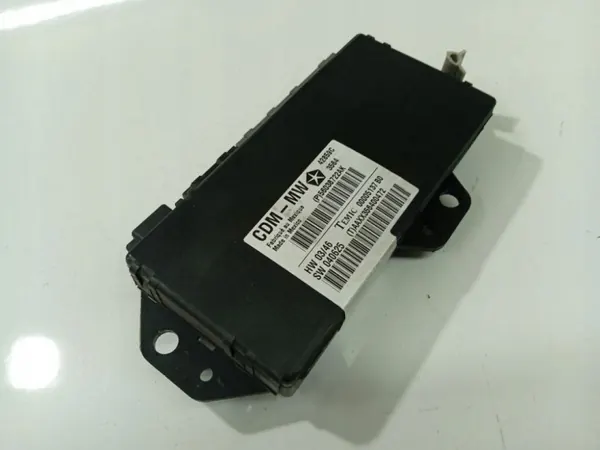 Module de contrôle de porte OEM 42859C Chrysler 300C image 3