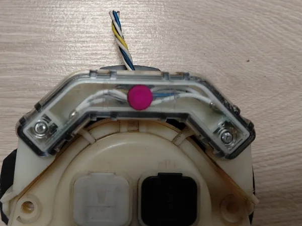 Nissan OE oikean peilin muistimoottori - OEM image 3