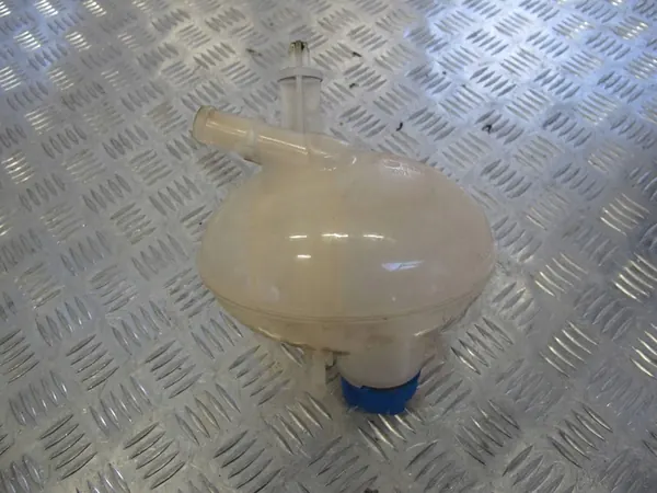 FIAT 500L Ausgleichsbehälter 13- OEM 51931808 image 3