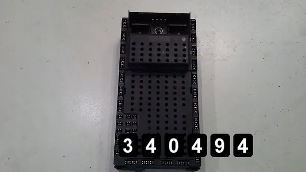 Käytetty Volvo ECU OEM AM-340494 S60 2000 image 2