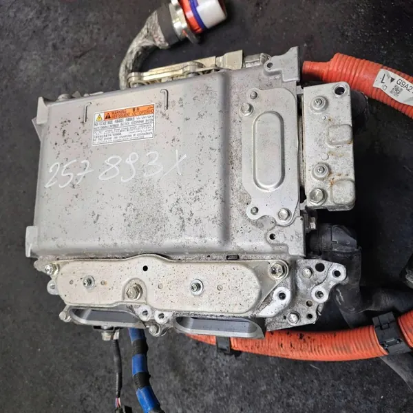 G920062020 Inversor para Toyota Mirai II - Usado image 5